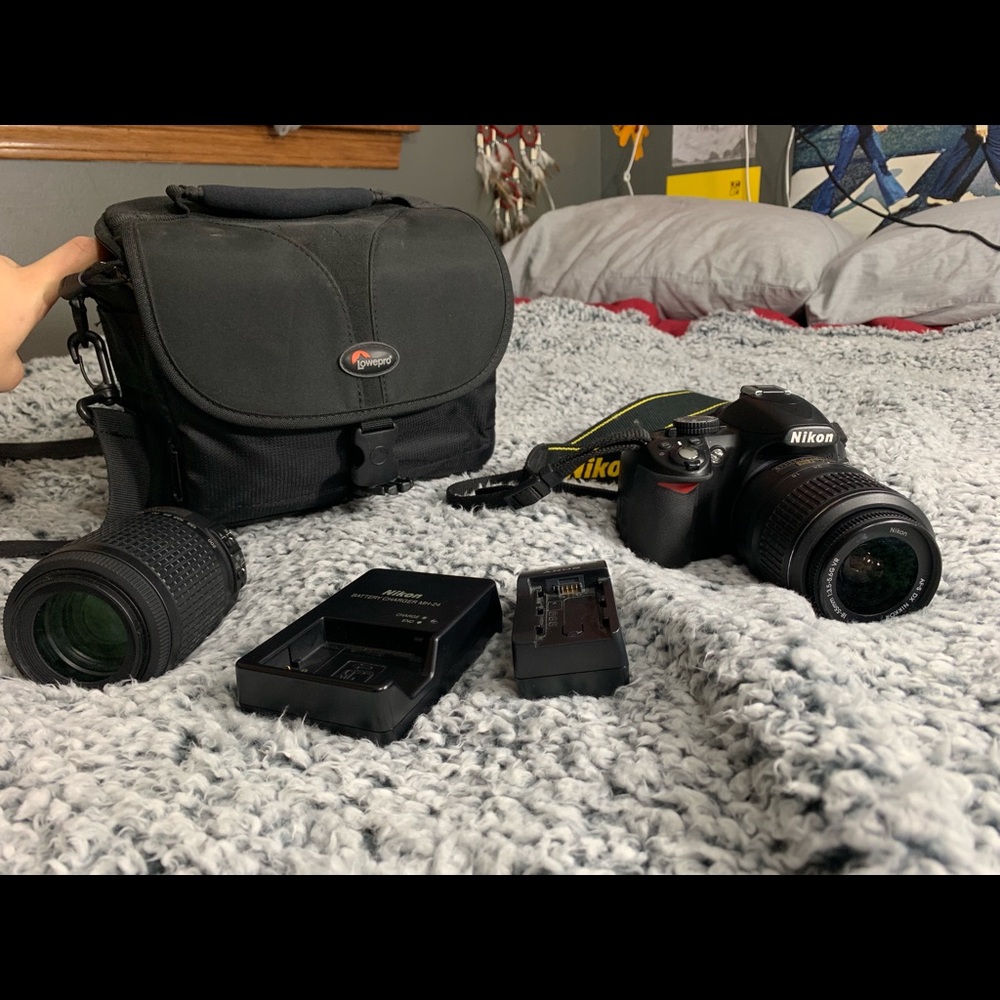 NIKON D3100 DIGITAL CAMERA WITH LENSES AND CASE